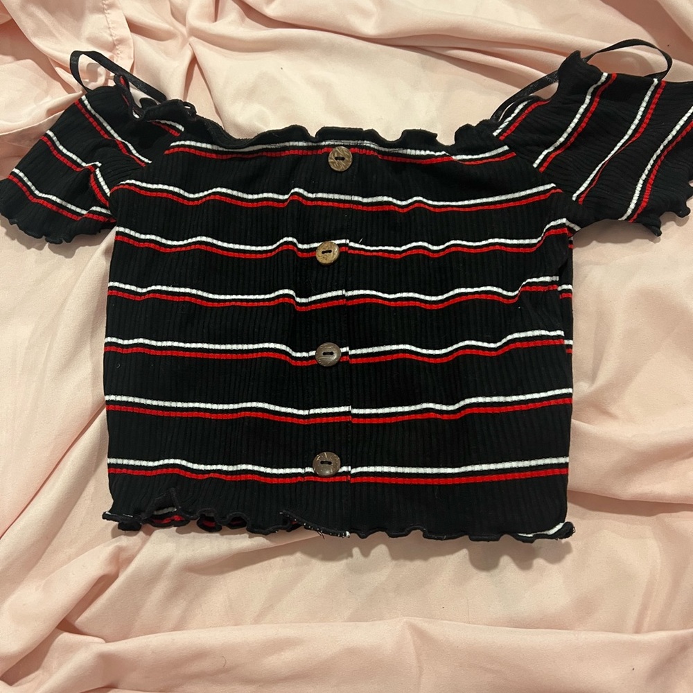 off shoulder crop top